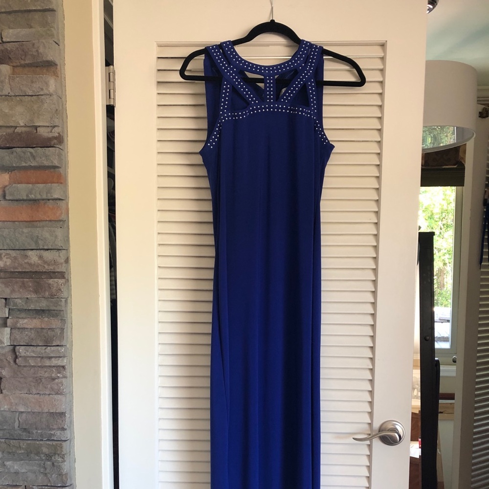 Sleeveless full length dress
